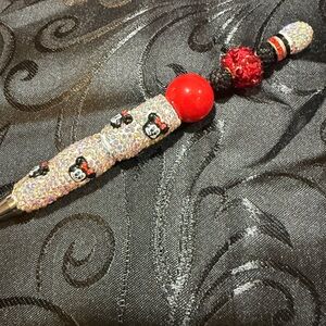 Minnie Mouse Sparkling Pen with Red Bead